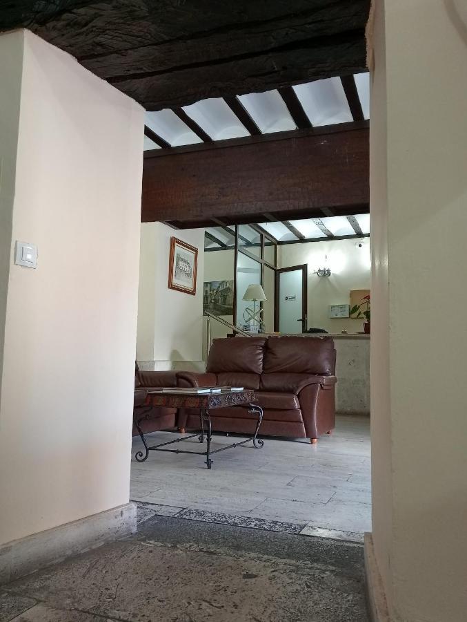 Hotel Nuevo Arlanza Covarrubias Esterno foto