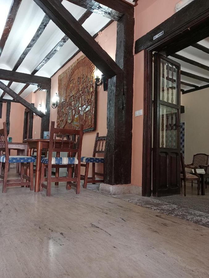 Hotel Nuevo Arlanza Covarrubias Esterno foto