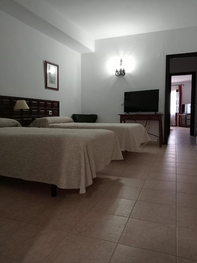 Hotel Nuevo Arlanza Covarrubias Esterno foto