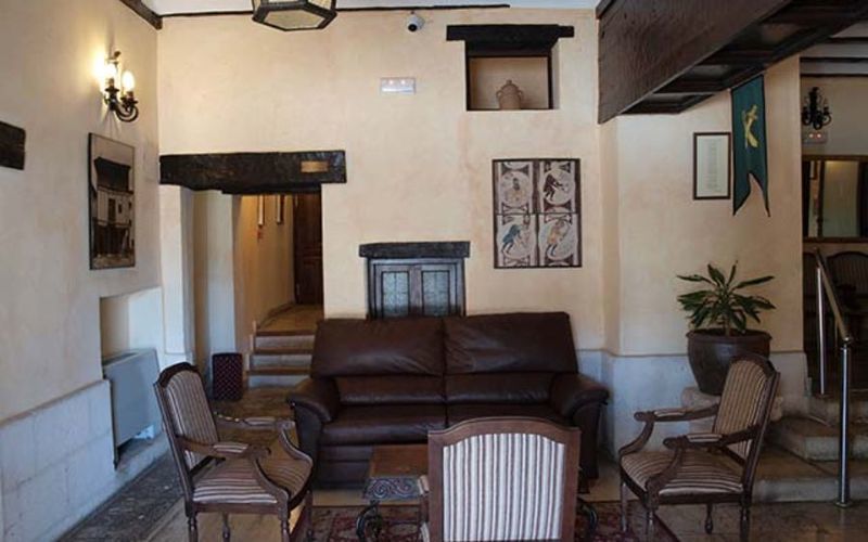 Hotel Nuevo Arlanza Covarrubias Esterno foto