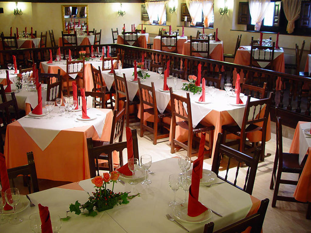 Hotel Nuevo Arlanza Covarrubias Esterno foto