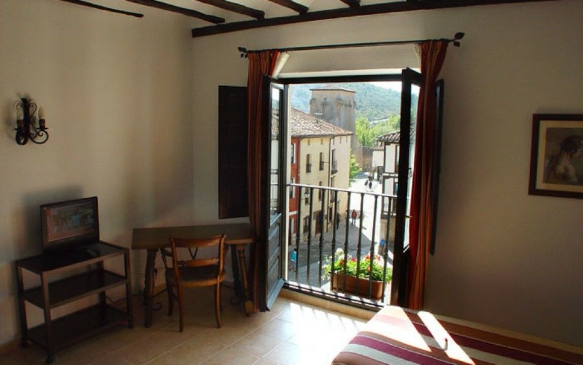 Hotel Nuevo Arlanza Covarrubias Esterno foto